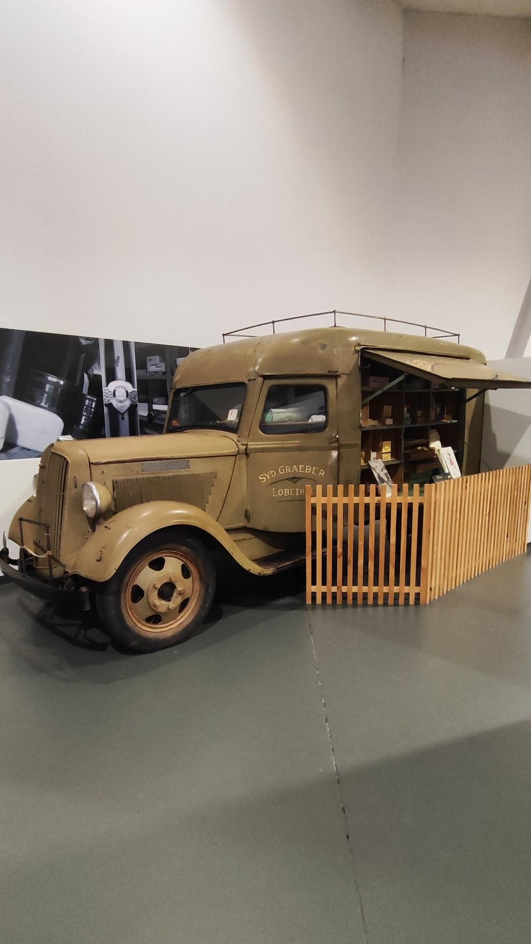 Chevrolet AB Standard