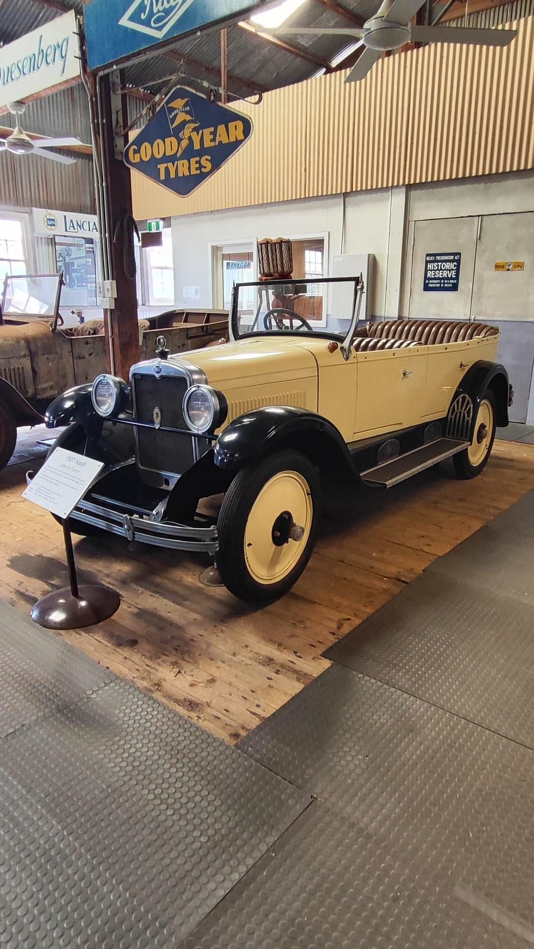 Nash Light Six