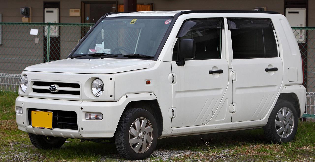 Daihatsu Naked