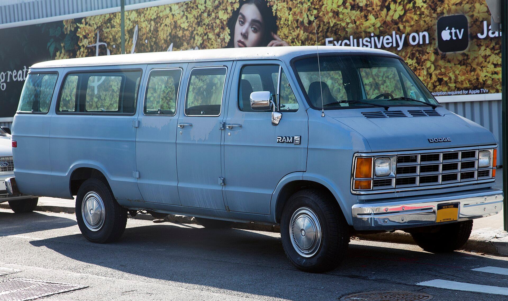 Dodge Ram Van