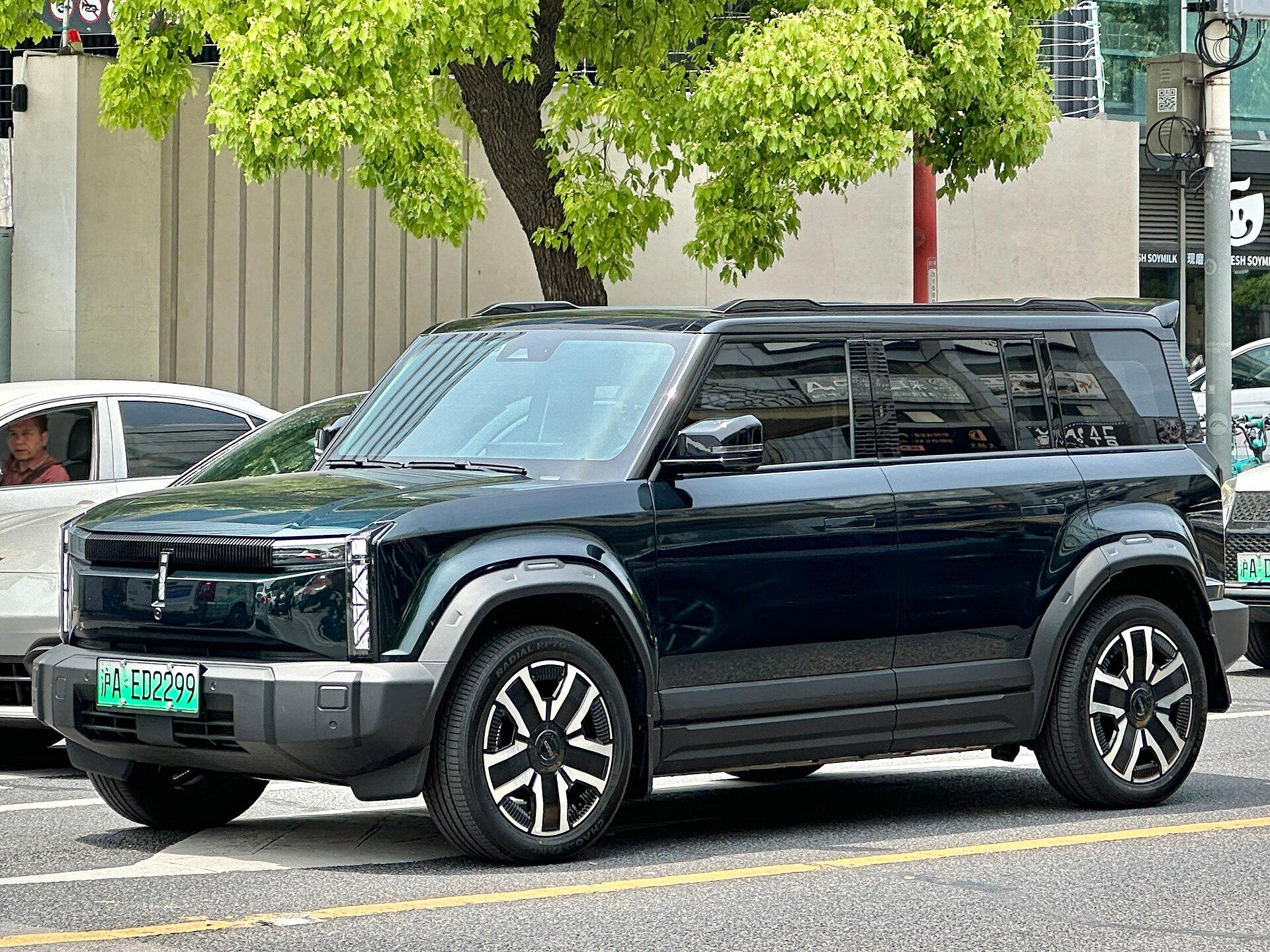 iCar 03