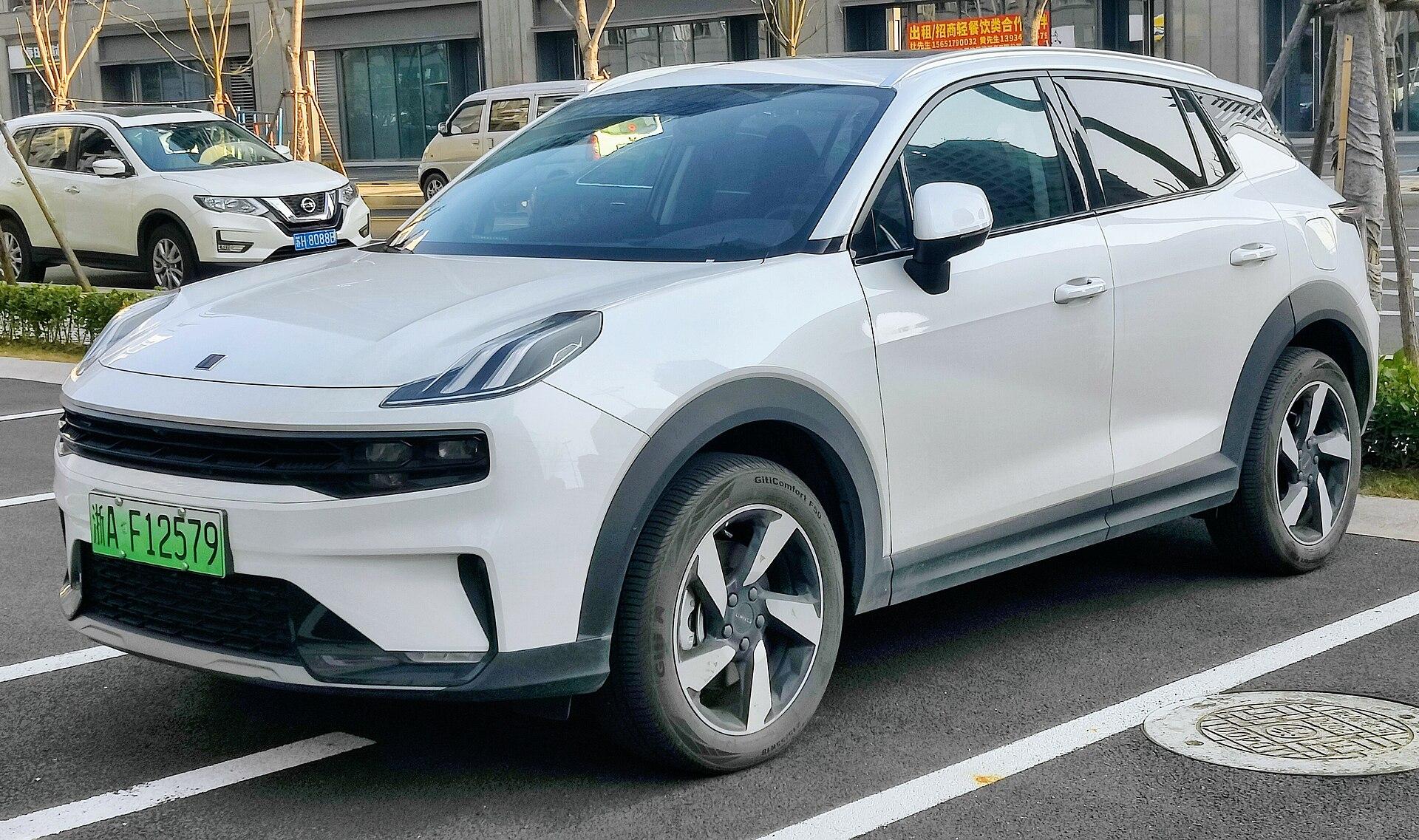 Lynk & Co 06