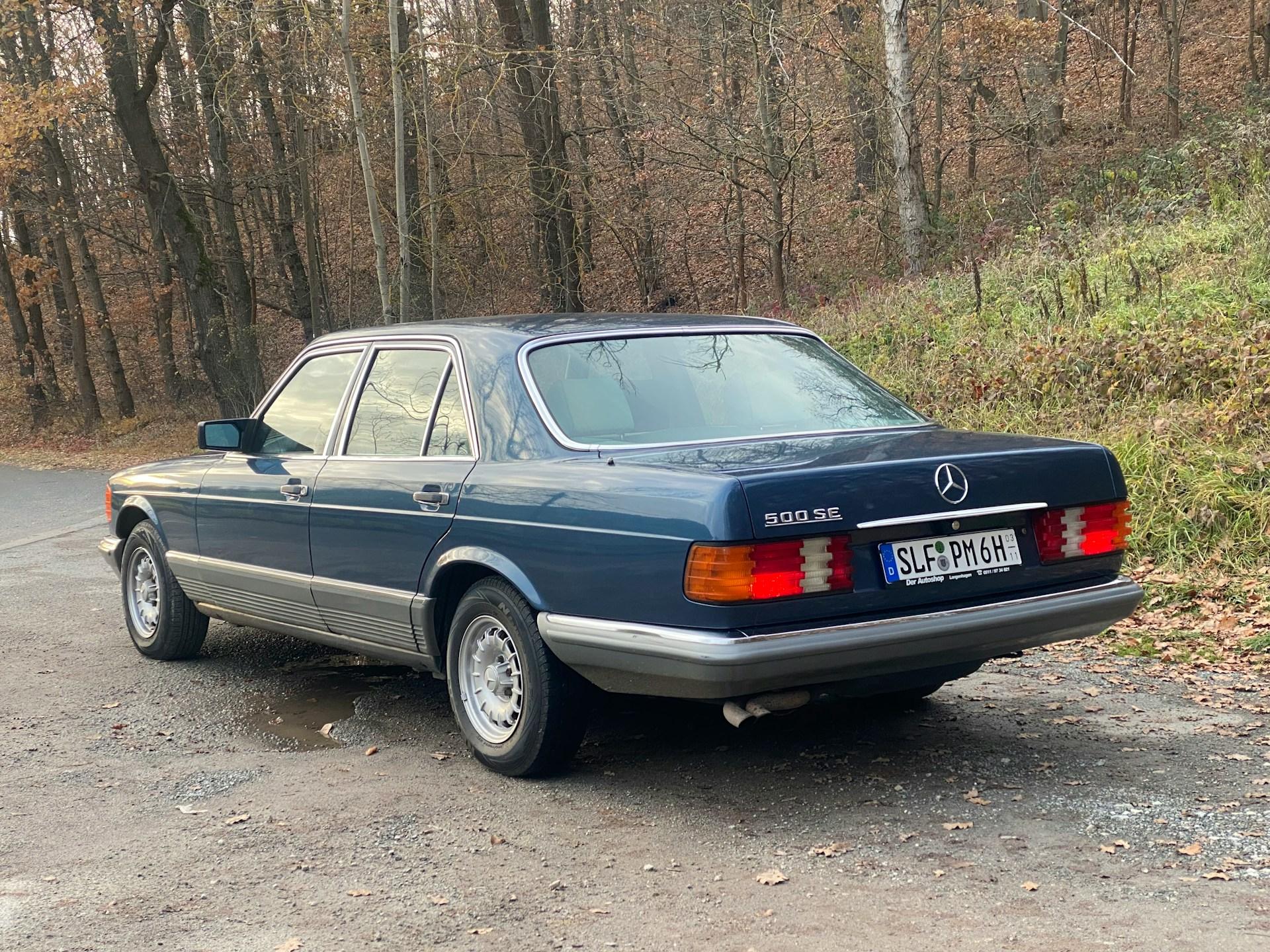 Mercedes-Benz S-Class W126