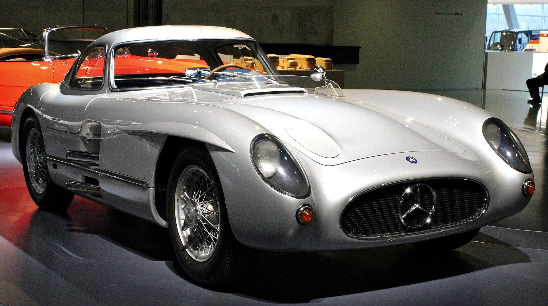 Mercedes-Benz 300SLR Uhlenhaut Coupe