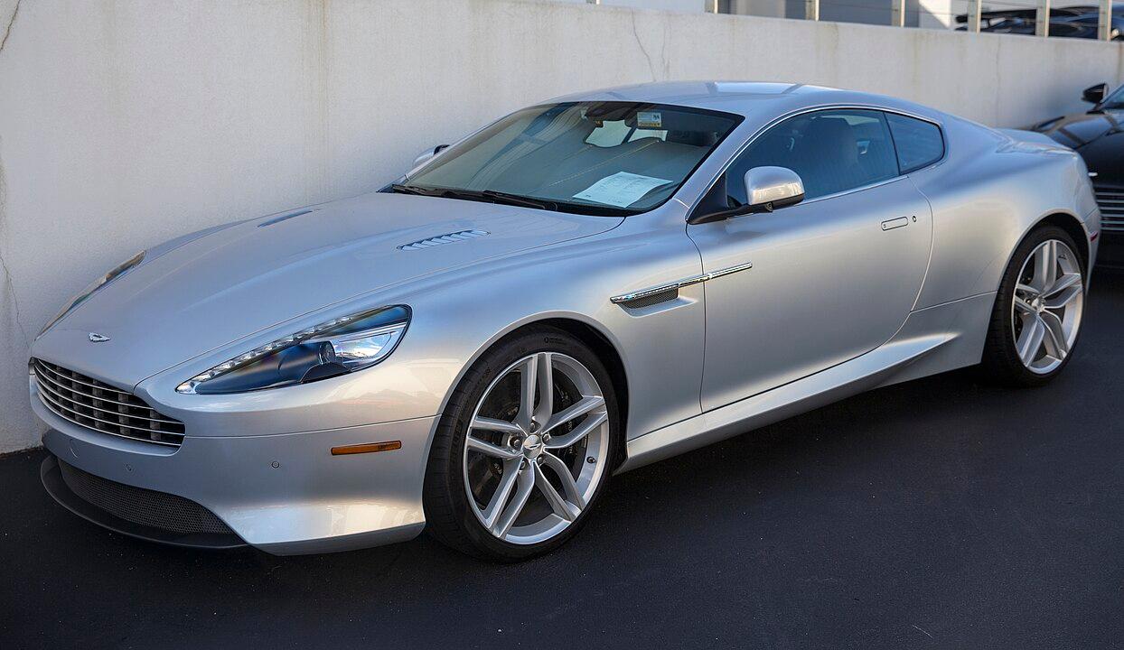 DB9