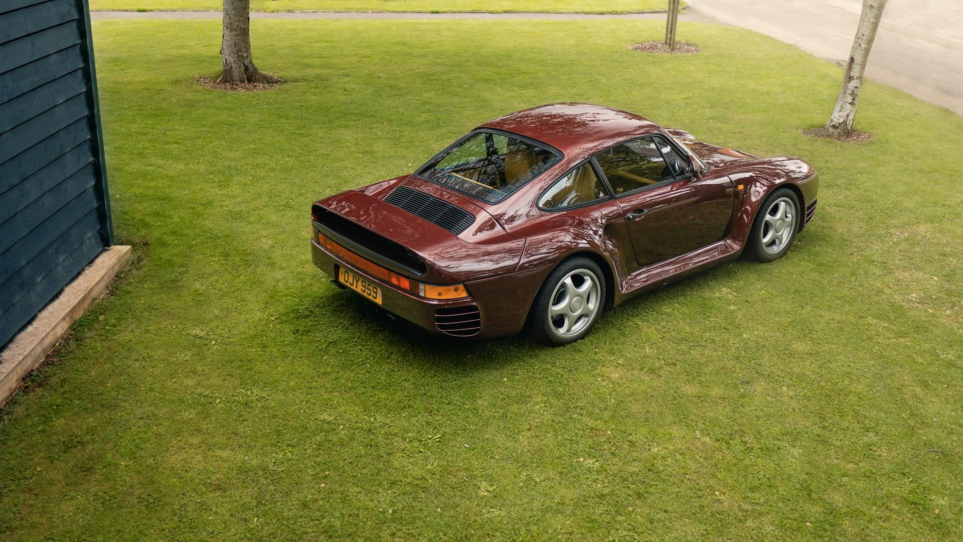 959