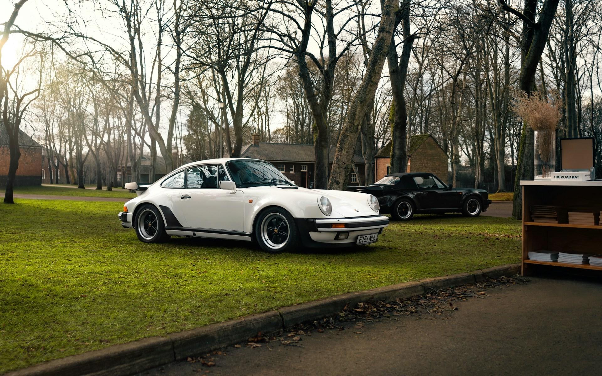 Porsche 911 930