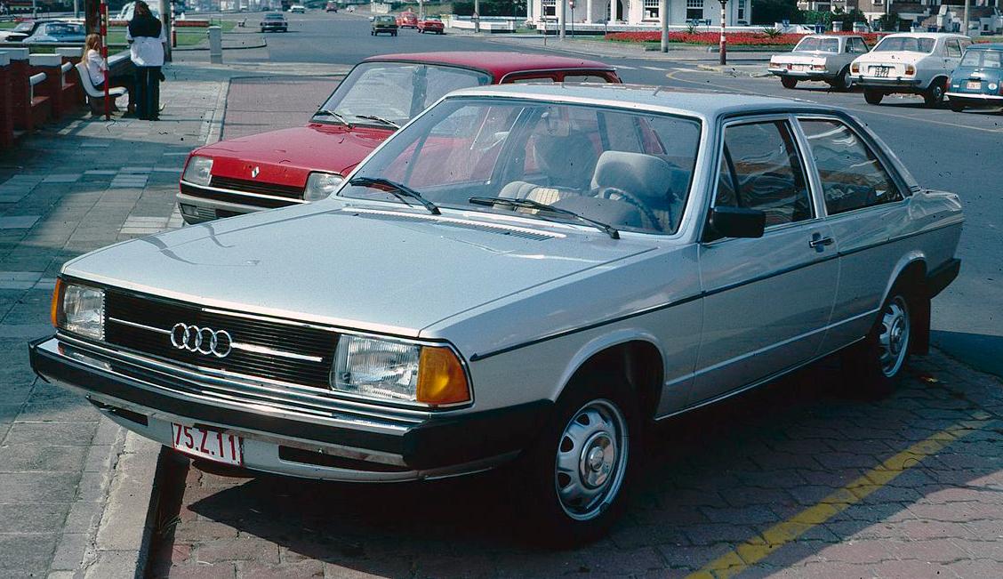 Audi 100 C2